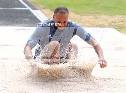Thumbnail 2 in West Ashley Relays  photogallery.