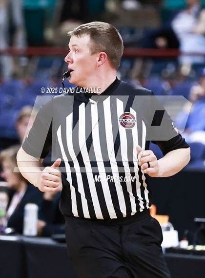 Thumbnail 1 in Windsor @ Dakota Ridge (CHSAA 5A Great 8) photogallery.