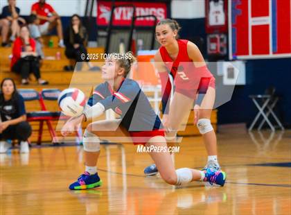 Thumbnail 2 in Pensacola Catholic @ Fort Walton Beach photogallery.