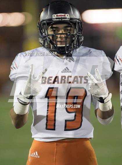 Thumbnail 2 in Monroe vs. Sumner (WIAA 4A Quarterfinal) photogallery.