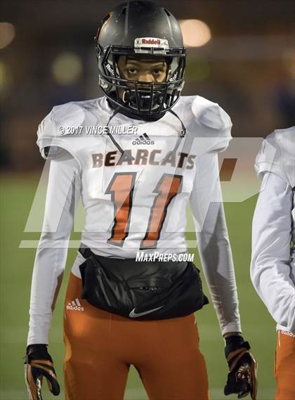 Thumbnail 3 in Monroe vs. Sumner (WIAA 4A Quarterfinal) photogallery.