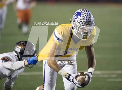 Thumbnail 2 in Monroe vs. Sumner (WIAA 4A Quarterfinal) photogallery.
