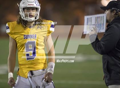 Thumbnail 3 in Monroe vs. Sumner (WIAA 4A Quarterfinal) photogallery.