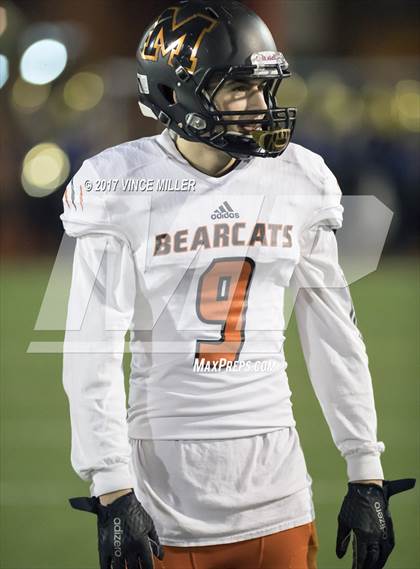 Thumbnail 1 in Monroe vs. Sumner (WIAA 4A Quarterfinal) photogallery.