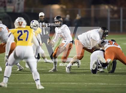 Thumbnail 3 in Monroe vs. Sumner (WIAA 4A Quarterfinal) photogallery.