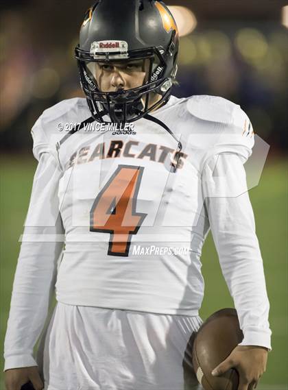 Thumbnail 3 in Monroe vs. Sumner (WIAA 4A Quarterfinal) photogallery.