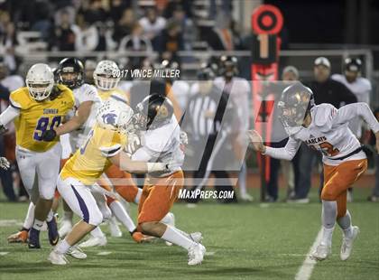 Thumbnail 1 in Monroe vs. Sumner (WIAA 4A Quarterfinal) photogallery.