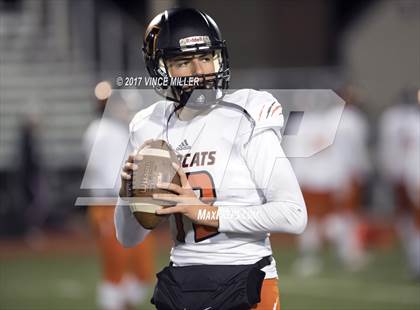 Thumbnail 2 in Monroe vs. Sumner (WIAA 4A Quarterfinal) photogallery.