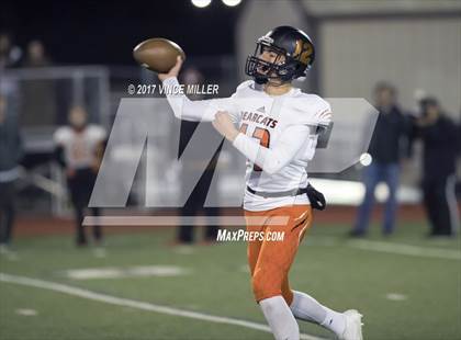 Thumbnail 2 in Monroe vs. Sumner (WIAA 4A Quarterfinal) photogallery.
