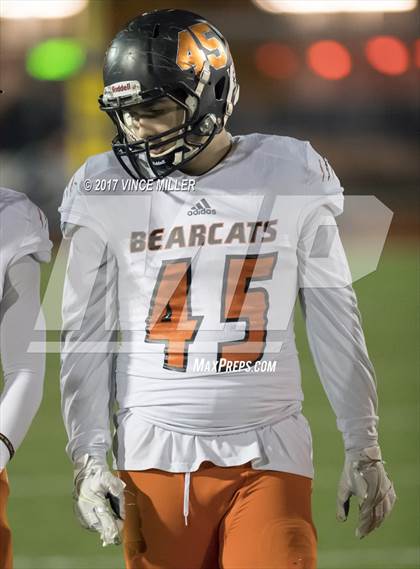 Thumbnail 3 in Monroe vs. Sumner (WIAA 4A Quarterfinal) photogallery.
