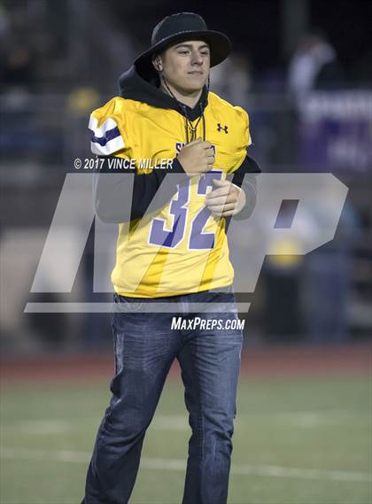 Thumbnail 1 in Monroe vs. Sumner (WIAA 4A Quarterfinal) photogallery.