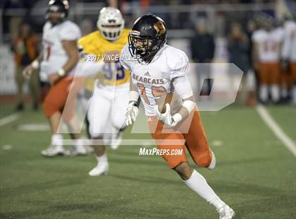Thumbnail 3 in Monroe vs. Sumner (WIAA 4A Quarterfinal) photogallery.