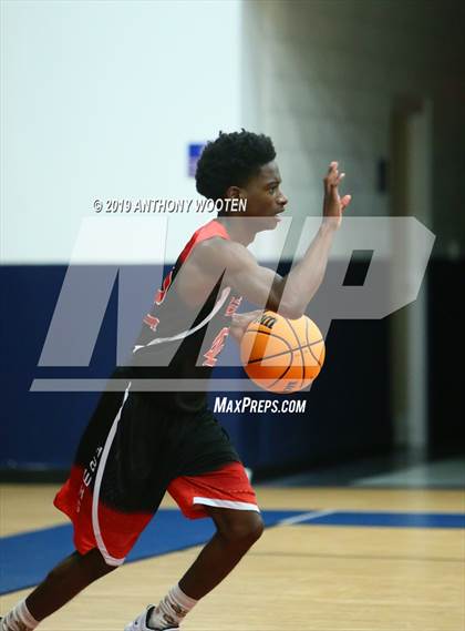 Thumbnail 3 in Freedom Christian Academy vs Raleigh HomeSchool photogallery.