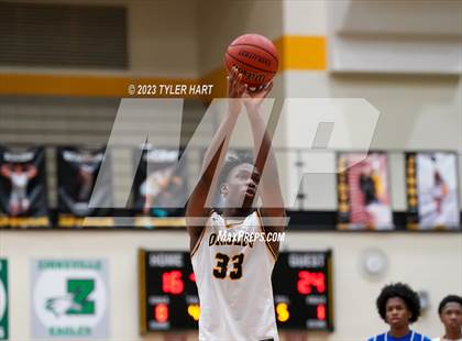 Thumbnail 3 in Franklin Central @ Avon photogallery.