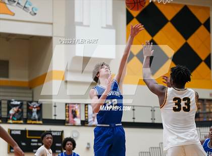 Thumbnail 1 in Franklin Central @ Avon photogallery.