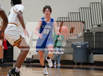 Thumbnail 3 in Franklin Central @ Avon photogallery.