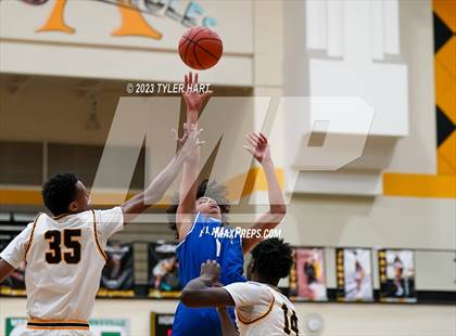 Thumbnail 1 in Franklin Central @ Avon photogallery.