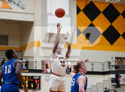 Thumbnail 1 in Franklin Central @ Avon photogallery.