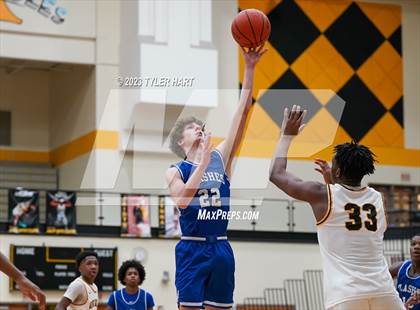 Thumbnail 3 in Franklin Central @ Avon photogallery.