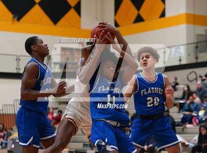Thumbnail 3 in Franklin Central @ Avon photogallery.