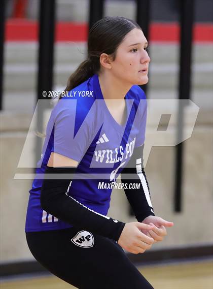 Thumbnail 1 in Wills Point vs Mabank photogallery.