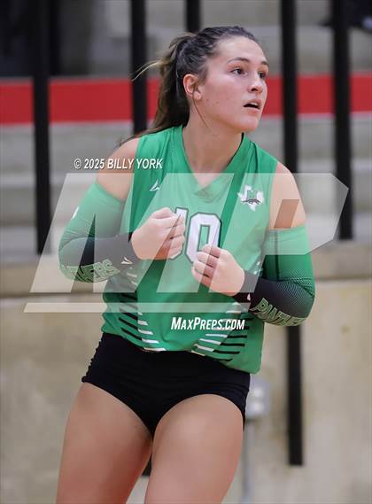 Thumbnail 3 in Wills Point vs Mabank photogallery.
