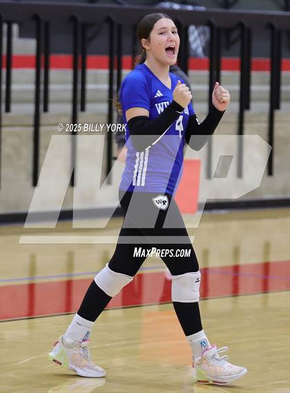 Thumbnail 1 in Wills Point vs Mabank photogallery.