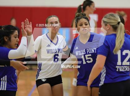 Thumbnail 2 in Wills Point vs Mabank photogallery.