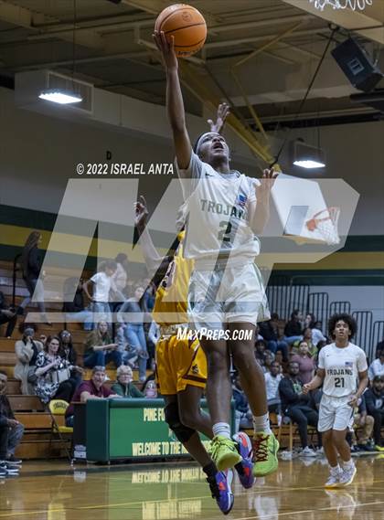 Thumbnail 1 in Lumberton @ Pine Forest photogallery.