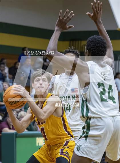 Thumbnail 1 in Lumberton @ Pine Forest photogallery.