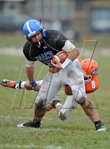 Thumbnail 3 in Long Beach @ Carey (Section 8 Class II Quarterfinal) photogallery.