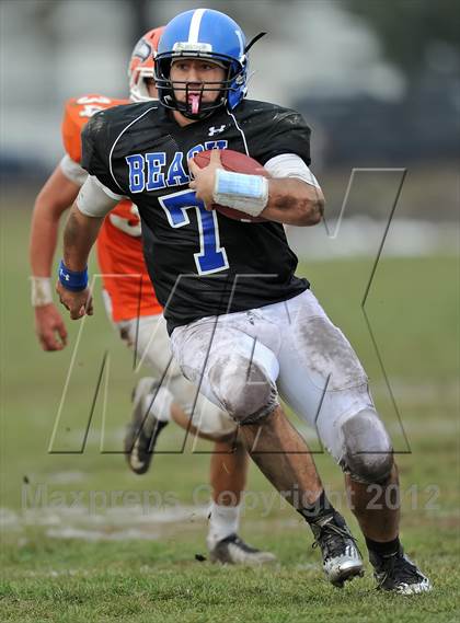 Thumbnail 2 in Long Beach @ Carey (Section 8 Class II Quarterfinal) photogallery.