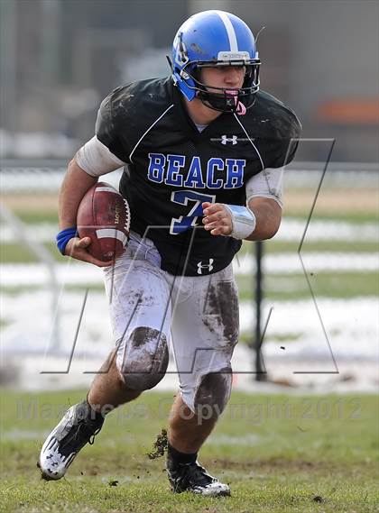 Thumbnail 3 in Long Beach @ Carey (Section 8 Class II Quarterfinal) photogallery.