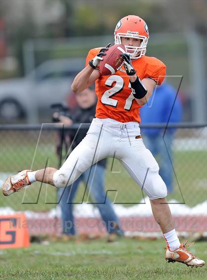 Thumbnail 1 in Long Beach @ Carey (Section 8 Class II Quarterfinal) photogallery.