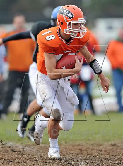 Thumbnail 1 in Long Beach @ Carey (Section 8 Class II Quarterfinal) photogallery.