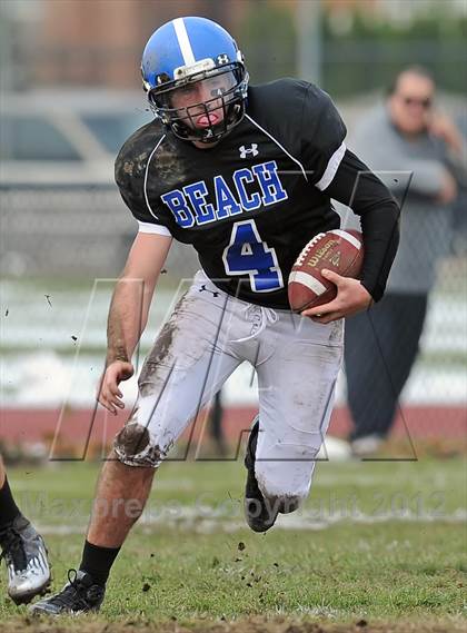 Thumbnail 2 in Long Beach @ Carey (Section 8 Class II Quarterfinal) photogallery.