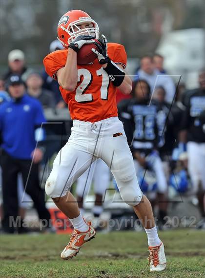 Thumbnail 3 in Long Beach @ Carey (Section 8 Class II Quarterfinal) photogallery.