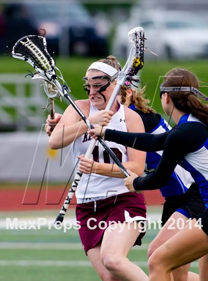 Thumbnail 2 in Shaker vs. Kingston (NYSPHSAA Class A Regional Semifinal) photogallery.