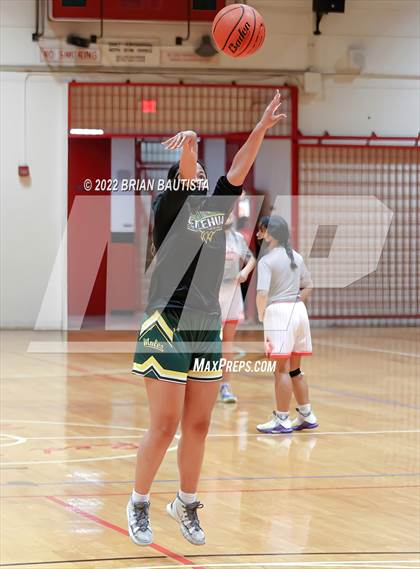 Thumbnail 1 in Leilehua @ Kahuku photogallery.