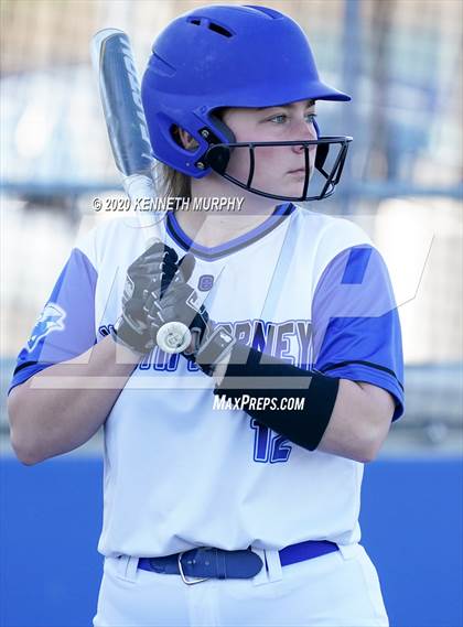Thumbnail 3 in North Forney vs Midlothian (Midlothian Tournament) photogallery.