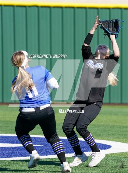 Thumbnail 2 in North Forney vs Midlothian (Midlothian Tournament) photogallery.