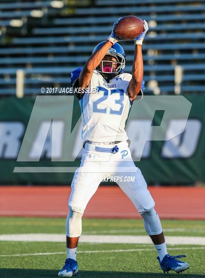 Thumbnail 3 in Palisades @ Granada Hills Charter photogallery.