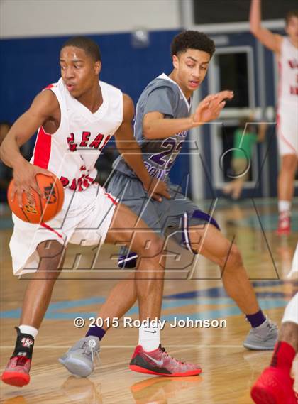 Thumbnail 2 in Ridge Point vs. Clear Brook (McDonald's Texas Invitational) photogallery.