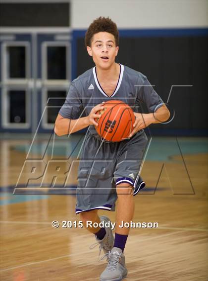 Thumbnail 3 in Ridge Point vs. Clear Brook (McDonald's Texas Invitational) photogallery.