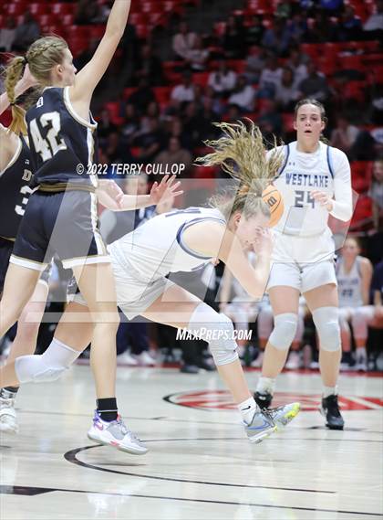 Thumbnail 2 in Davis vs. Westlake (UHSAA 6A Quarterfinal) photogallery.