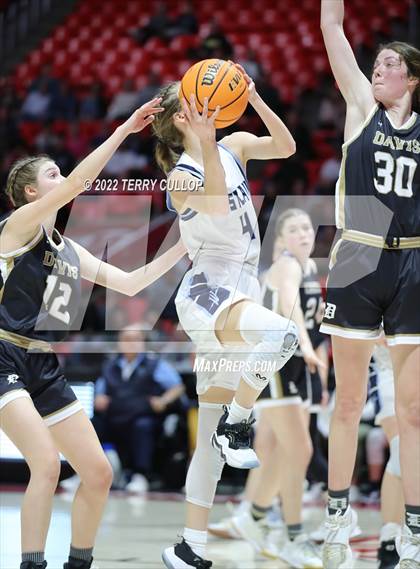Thumbnail 3 in Davis vs. Westlake (UHSAA 6A Quarterfinal) photogallery.