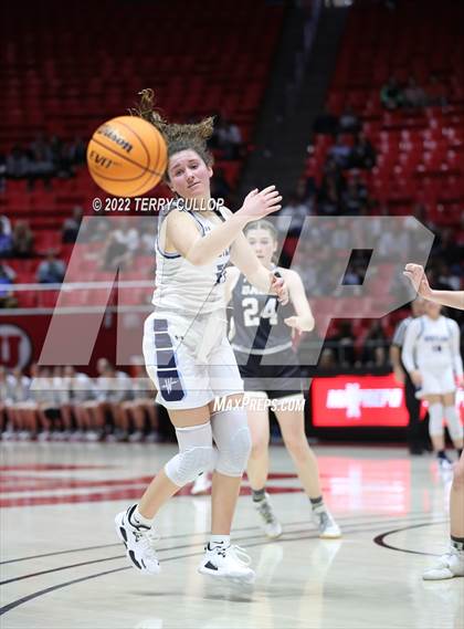 Thumbnail 2 in Davis vs. Westlake (UHSAA 6A Quarterfinal) photogallery.