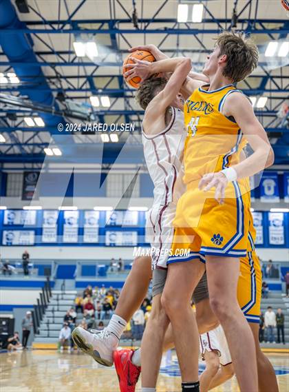 Thumbnail 1 in Orem vs. Lone Peak photogallery.