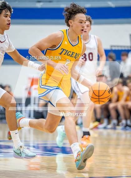 Thumbnail 1 in Orem vs. Lone Peak photogallery.