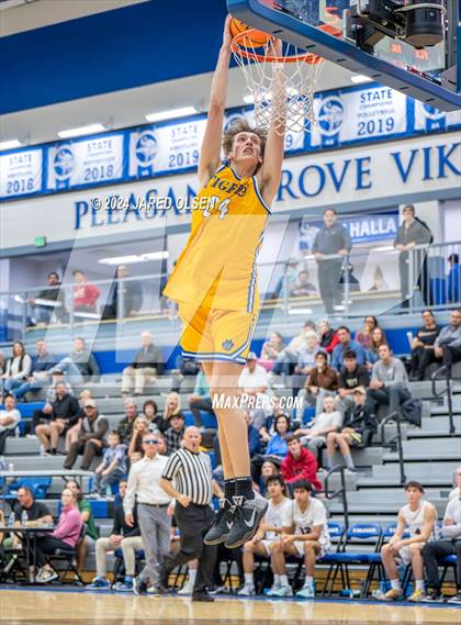 Thumbnail 3 in Orem vs. Lone Peak photogallery.
